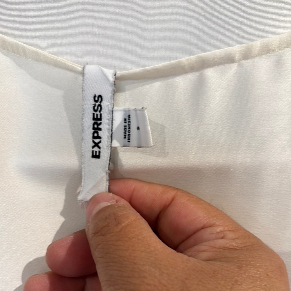 express - Picture 3 of 6